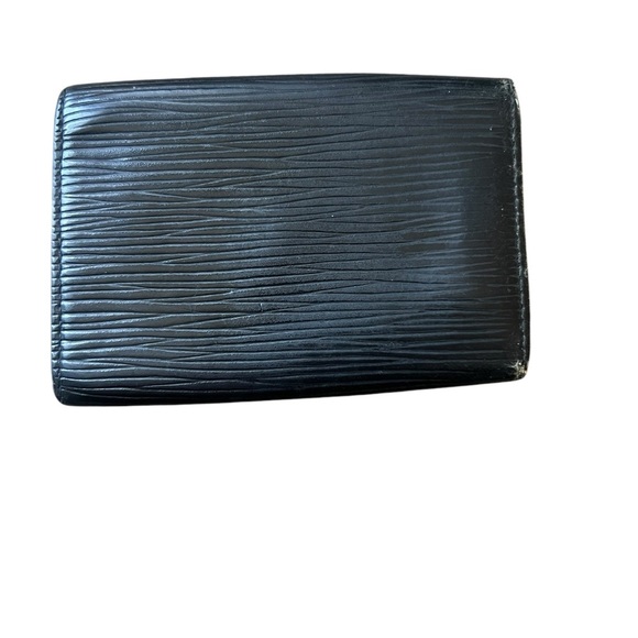 Louis Vuitton 6 Key Holder! Vintage, Pre-Loved! - Picture 12 of 12